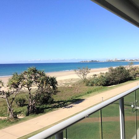 Pacific Surf Absolute Beachfront Apartments Gold Coast Eksteriør billede